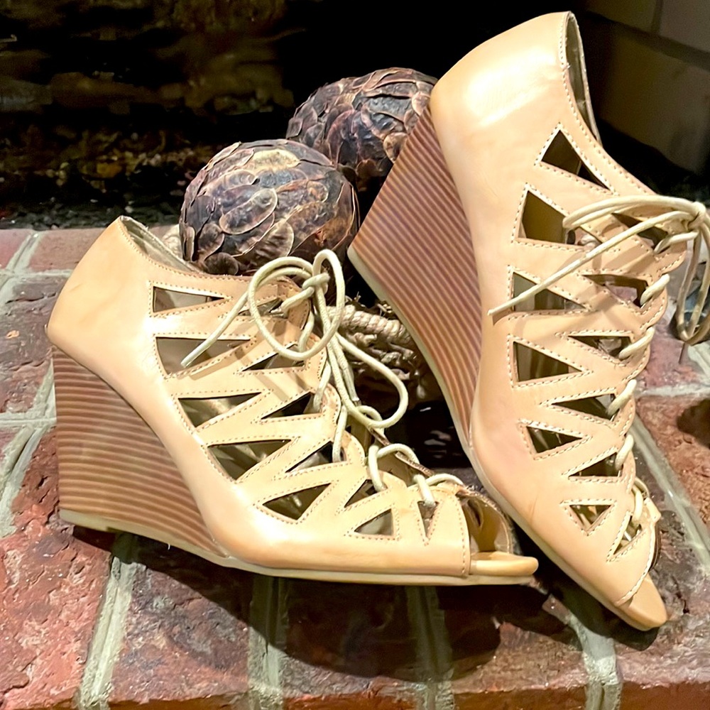 Rampage Lace up Booties/Heels Ladies 9 1/2